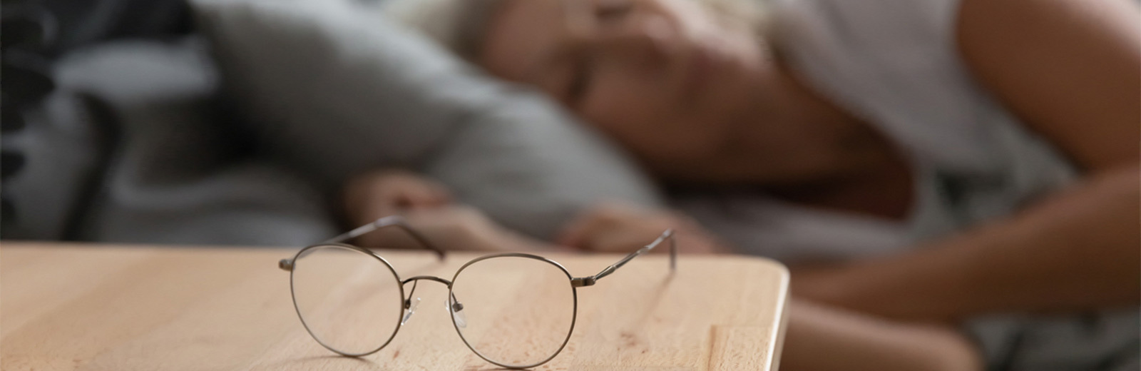 Sleep and Aging – How many zzz’s do elderly people need on average?
